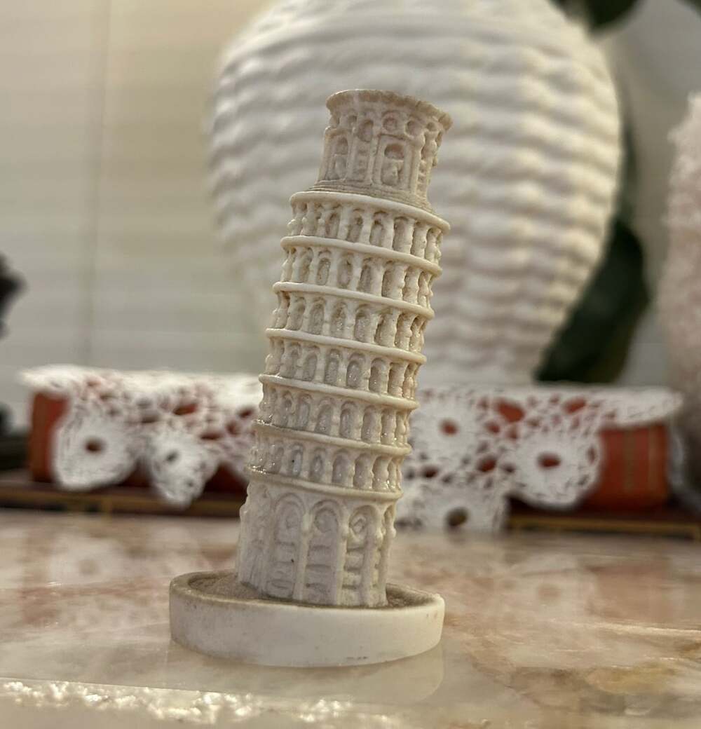 Vintage Leaning Tower Of Pisa Resin Figurine